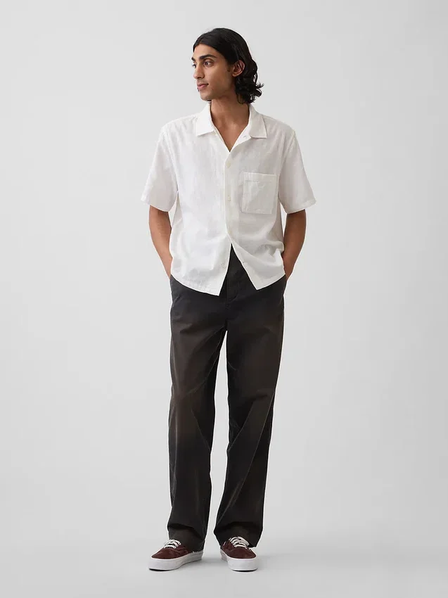 Pantaloni kaki larghi