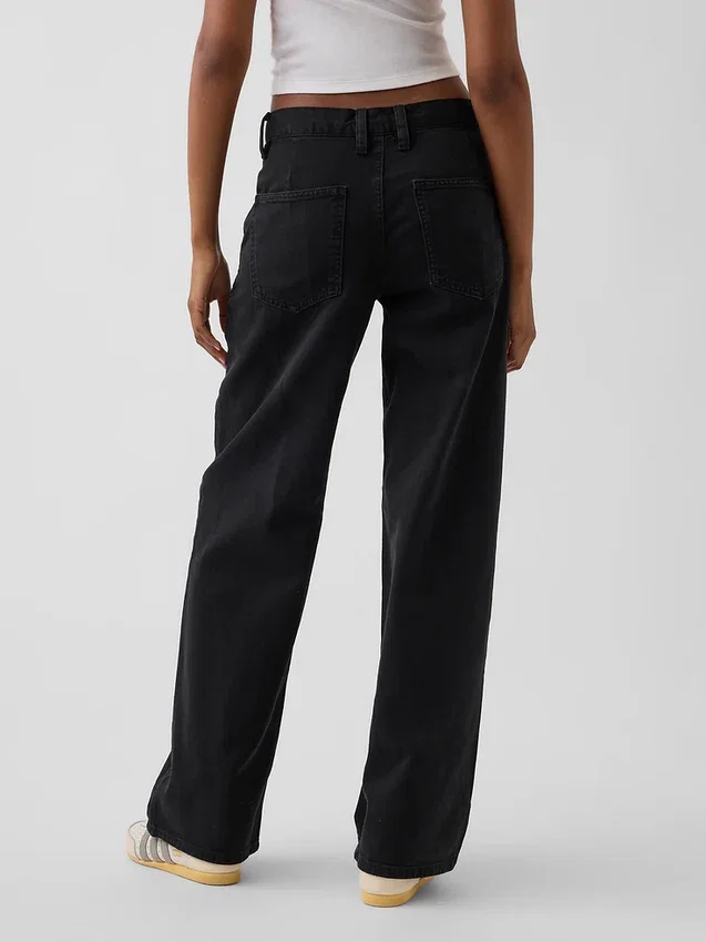 Pantaloni kaki larghi a vita bassa in stile anni '90