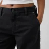 Pantaloni kaki larghi a vita bassa in stile anni '90