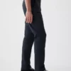Pantaloni kaki moderni a gamba affusolata