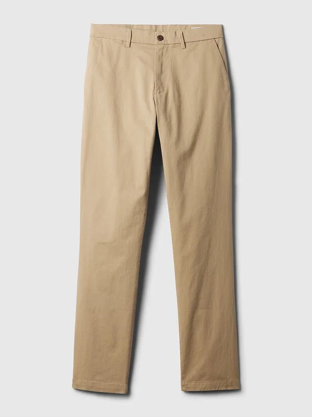 Pantaloni kaki moderni a gamba affusolata