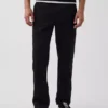 Pantaloni kaki moderni a vestibilità dritta