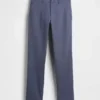 Pantaloni kaki moderni a vestibilità dritta