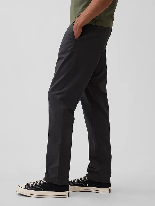 Pantaloni kaki slim moderni
