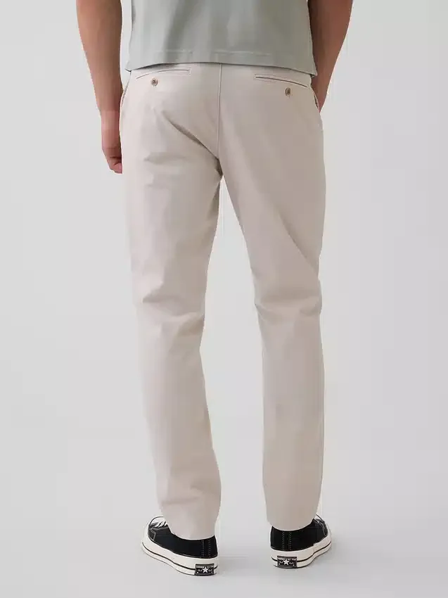 Pantaloni kaki slim moderni