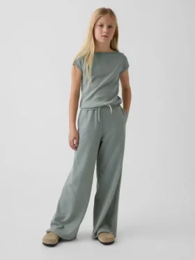 Pantaloni larghi dal taglio comodo per bambini
