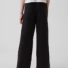 Pantaloni larghi dal taglio comodo per bambini