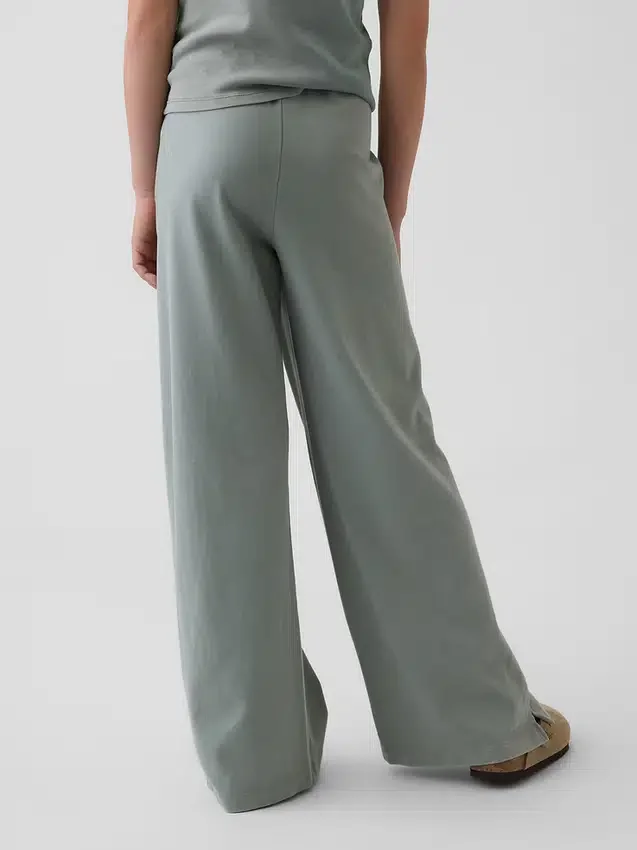 Pantaloni larghi dal taglio comodo per bambini