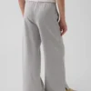 Pantaloni larghi dal taglio comodo per bambini