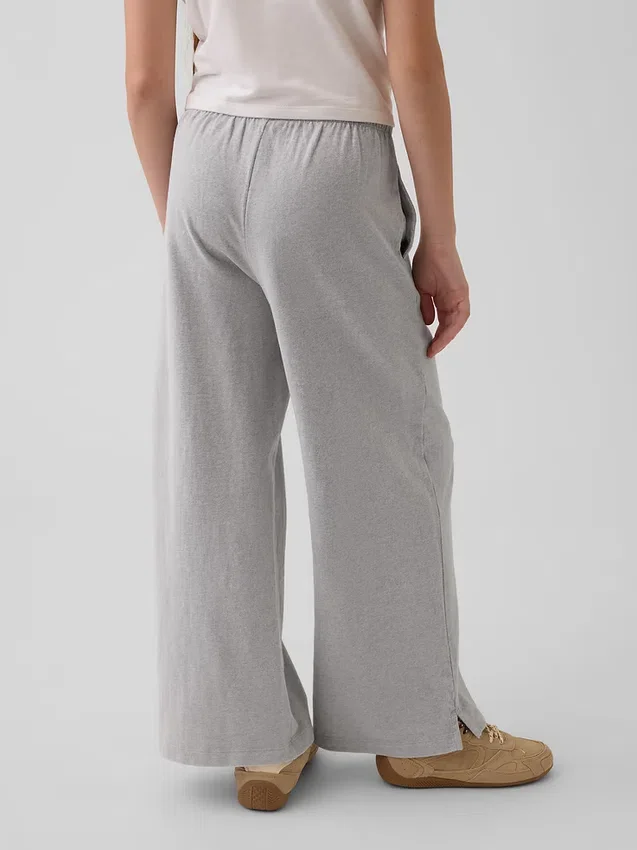 Pantaloni larghi dal taglio comodo per bambini