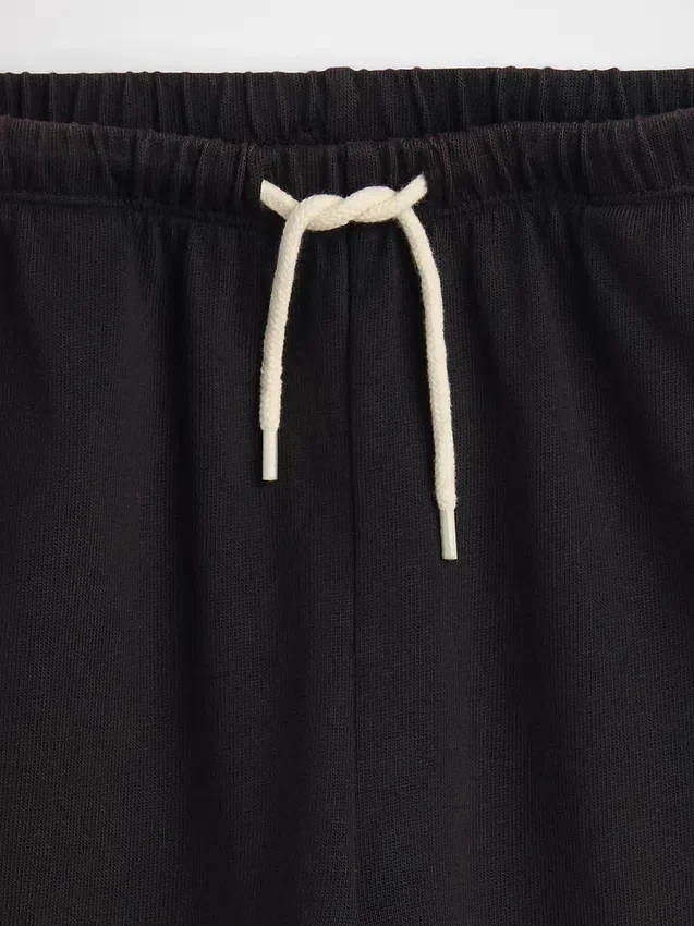 Pantaloni larghi dal taglio comodo per bambini