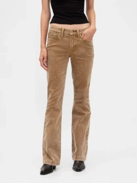 Pantaloni lunghi e slim in velluto a coste a vita bassa