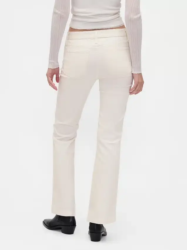 Pantaloni lunghi e slim in velluto a coste a vita bassa