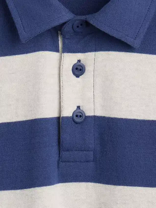 Polo da bambino in tessuto pesante dal taglio morbido