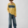 Polo da bambino in tessuto pesante dal taglio morbido