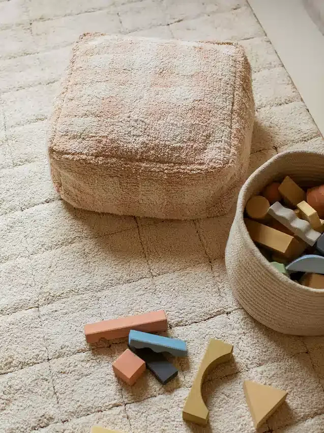 Pouf Vichy di Lorena Canals