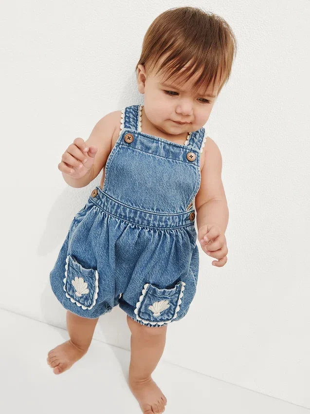 Salopette a palloncino in denim con tasche a bustina per neonati