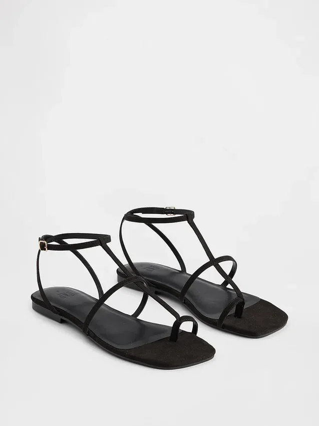 Sandali con cinturino a T in pelle scamosciata vegana
