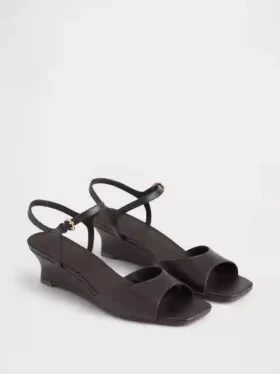 Sandali con zeppa in pelle vegana