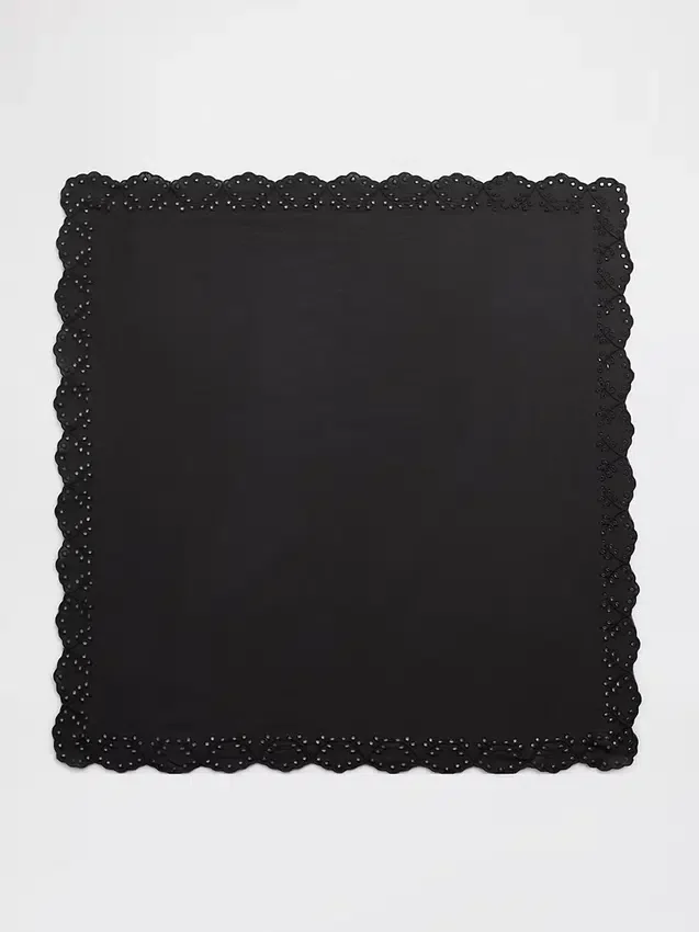 Sciarpa bandana in cotone al 100% con ricami a occhielli