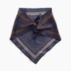 Sciarpa bandana triangolare oversize in 100% seta