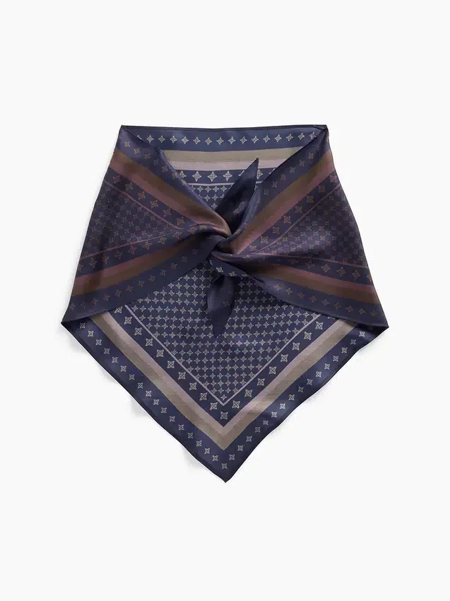 Sciarpa bandana triangolare oversize in 100% seta