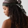 Sciarpa bandana triangolare oversize in 100% seta