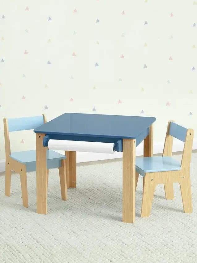 Set composto da tavolo e 2 sedie per bambini piccoli