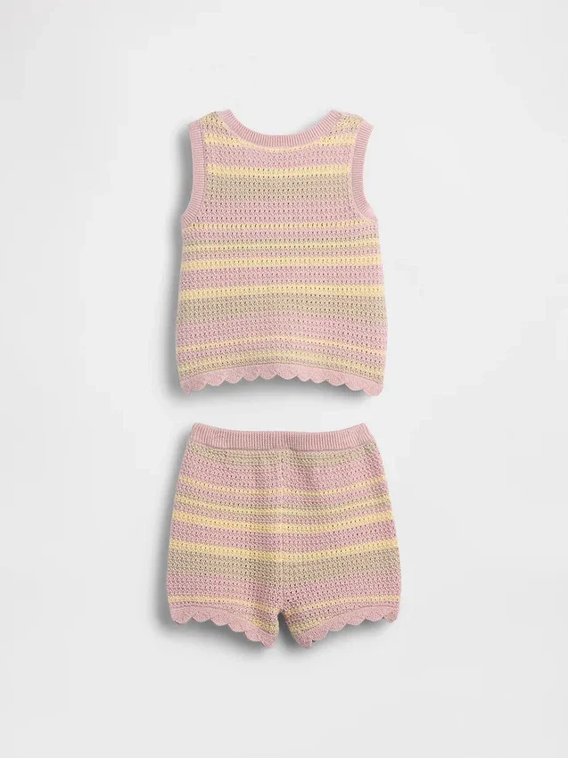 Set con gilet a righe all’uncinetto per neonati