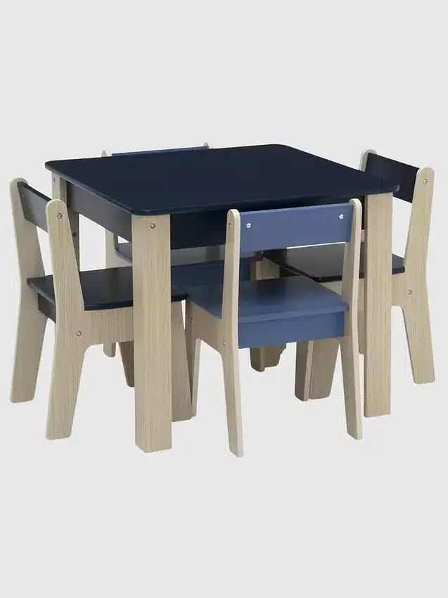 Set da tavolo e sedie per bambini