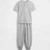 Set pigiama da bambino con pantaloni jogger riciclati