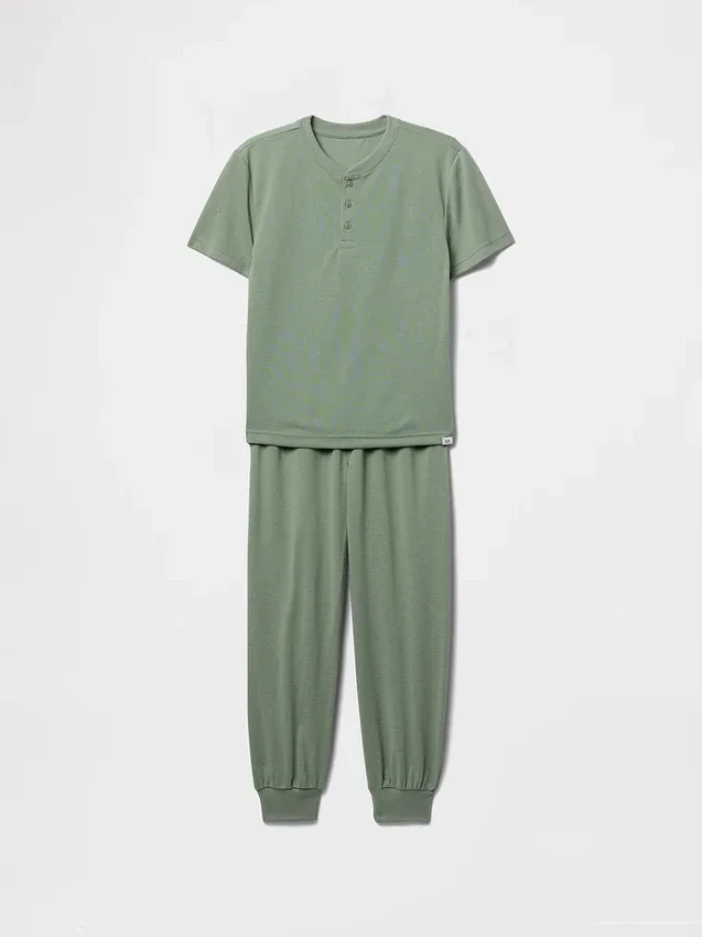 Set pigiama da bambino con pantaloni jogger riciclati