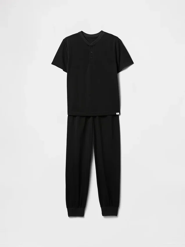 Set pigiama da bambino con pantaloni jogger riciclati
