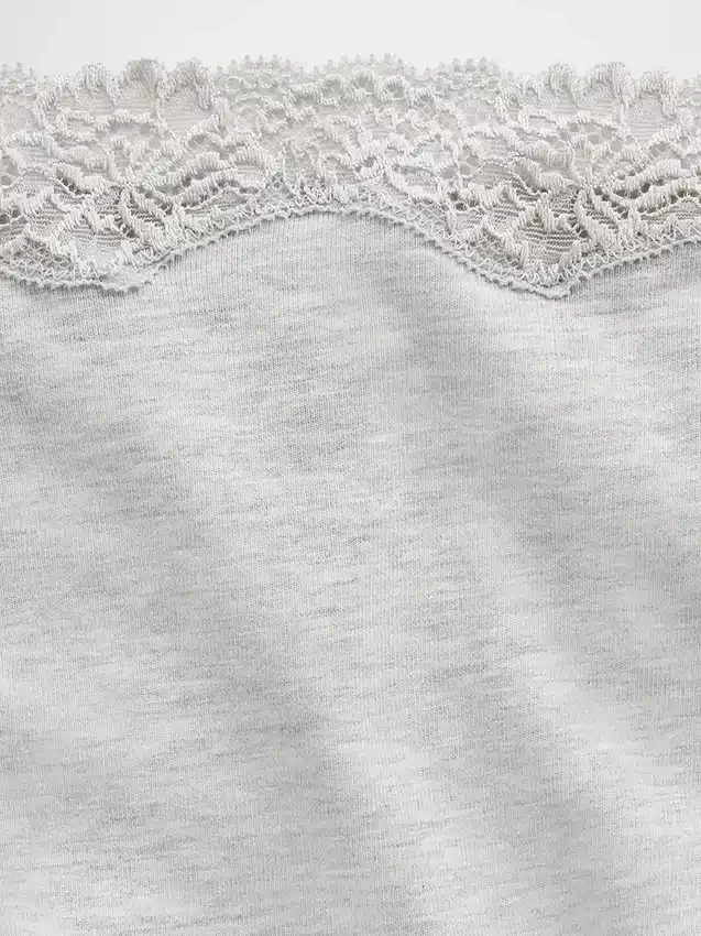 Shorts in cotone biologico elasticizzato con bordi in pizzo