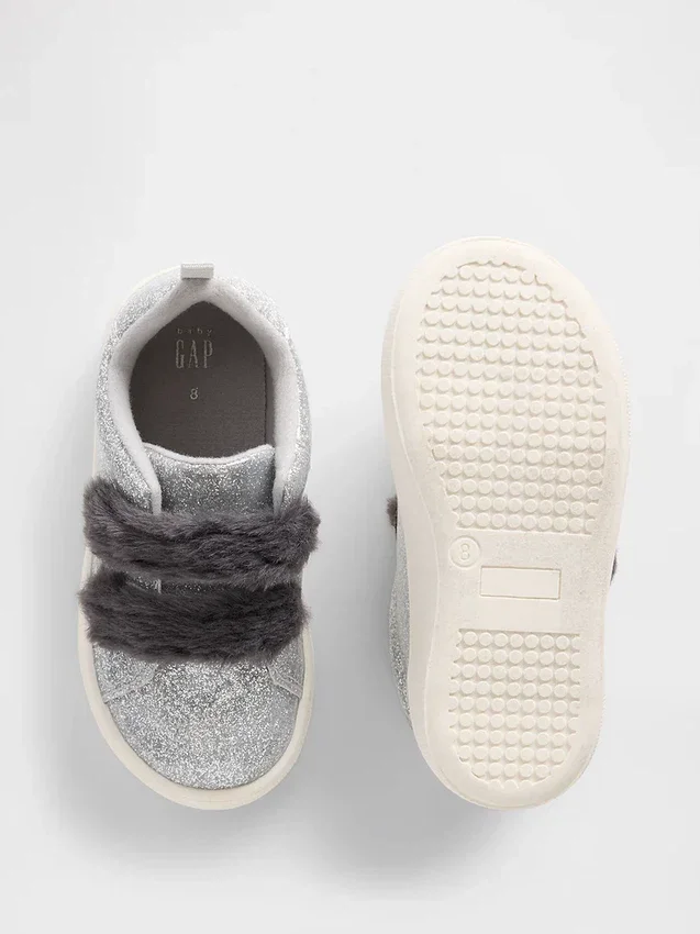 Sneakers con pelliccia vegana glitterata per bambini piccoli