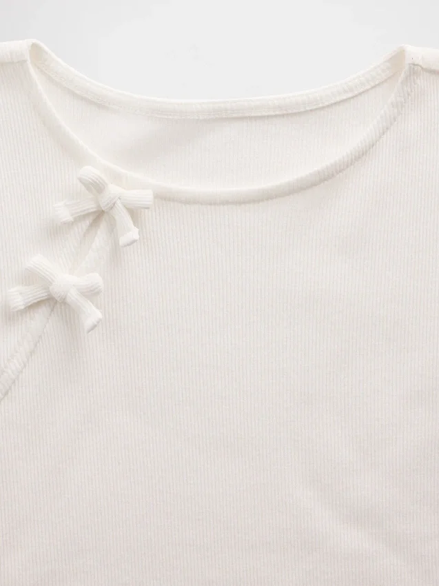 T-shirt a costine con fiocco per bambini