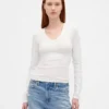 T-shirt a costine moderno