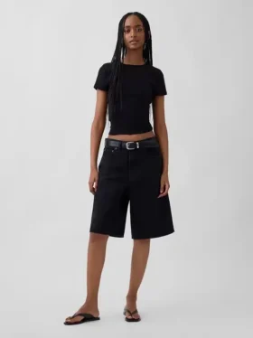 T-shirt a costine moderno