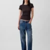T-shirt a costine moderno