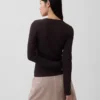 T-shirt a costine moderno