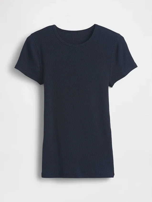 T-shirt a costine moderno