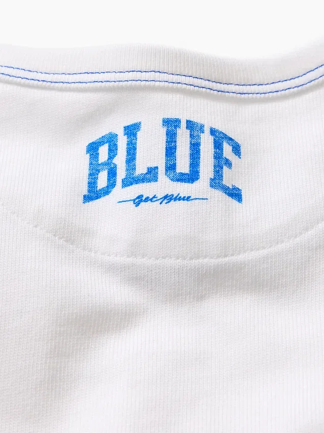 T-shirt blu dal taglio morbido