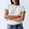 T-shirt blu dal taglio morbido