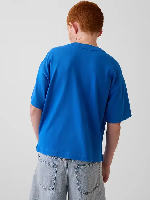 T-shirt blu per bambini con logo dal taglio comodo