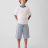 T-shirt blu per bambini con logo dal taglio comodo