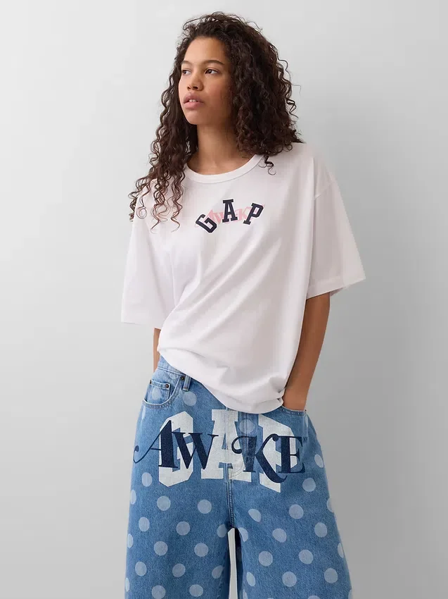 T-shirt con logo dal taglio comodo GAP × Awake Ny