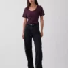 T-shirt con scollo rotondo a costine