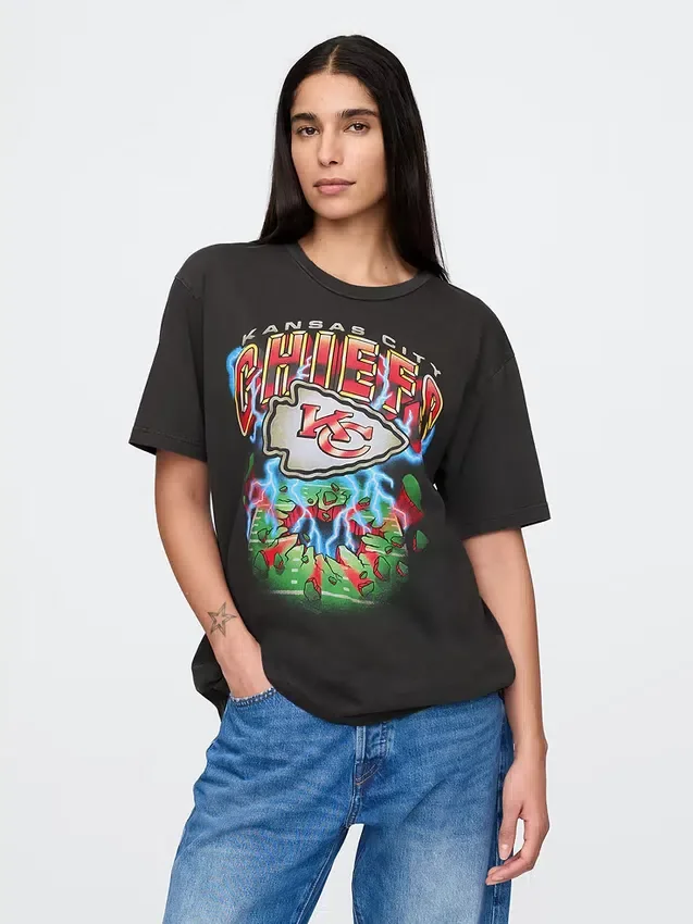 T-shirt con stampa per adulti dei Kansas City Chiefs della NFL