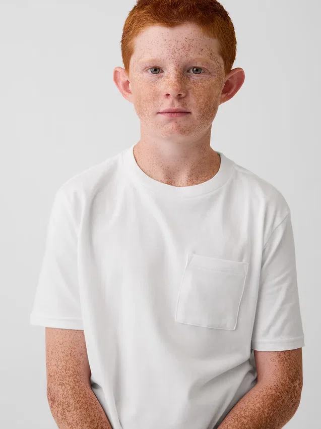 T-shirt con taschino per bambini
