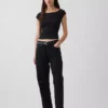 T-shirt corta con spalle scoperte in jersey a trama fitta